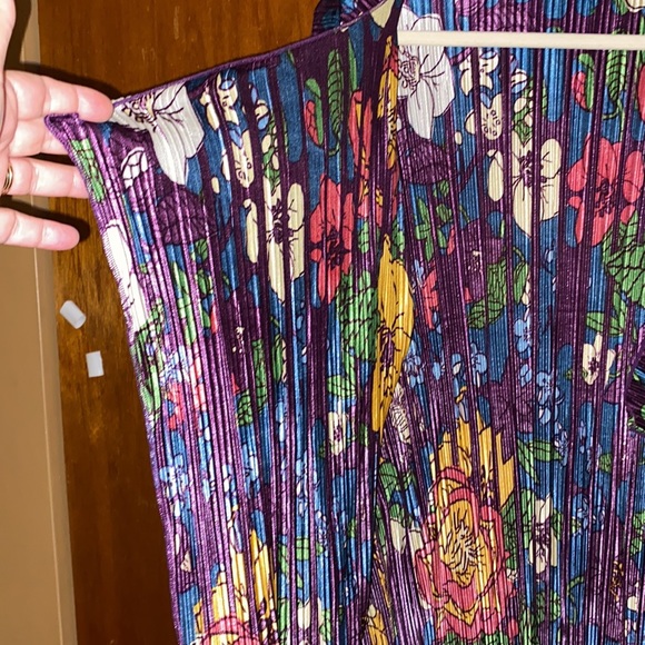 LuLaRoe Shirley 3/4 Sleeve Kimono in Vibrant Colors Floral Print 🌺🌼-Size Small - Picture 6 of 10